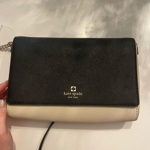 LIKE NEW, Kate Spade Cross Body Bag